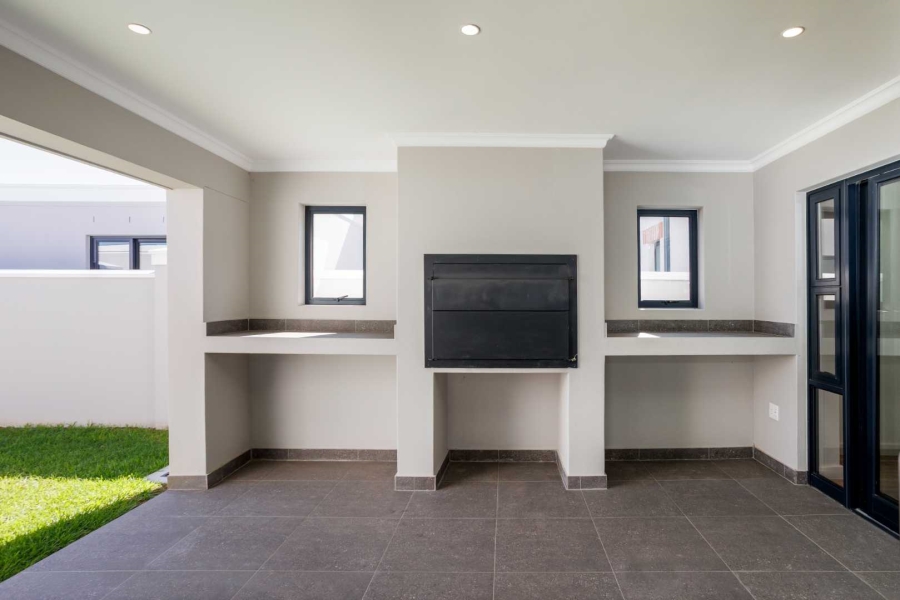 3 Bedroom Property for Sale in Val De Vie Estate Western Cape